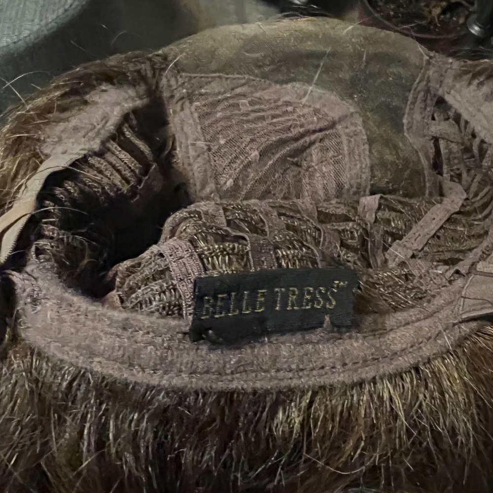 Belltress Wig “Stumptown”in Brown - Picture 4 of 6